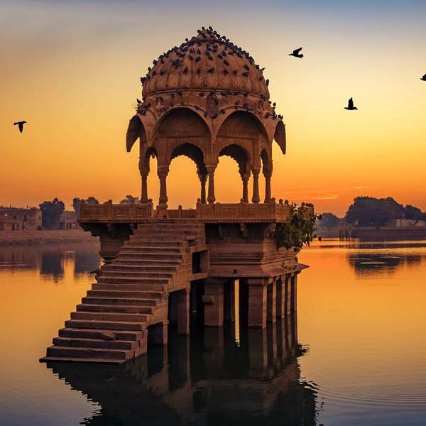 Gadsisar Lake